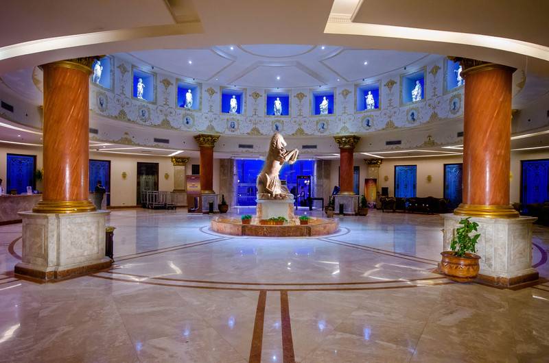 هتل Titanic Palace Families And Couples Only