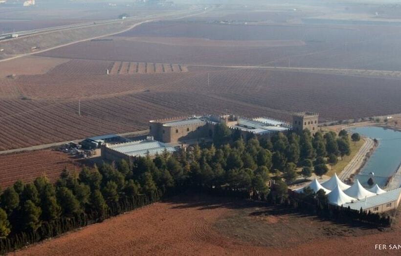 Hotel Viñedos Y Bodegas El Castillo