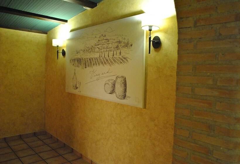 هتل Viñedos Y Bodegas El Castillo