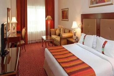 Fotos del hotel Holiday Inn Bur Dubai  Embassy District:  12