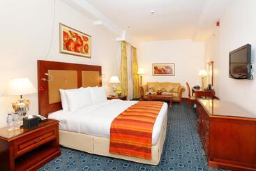 Fotos del hotel Holiday Inn Bur Dubai  Embassy District:  10