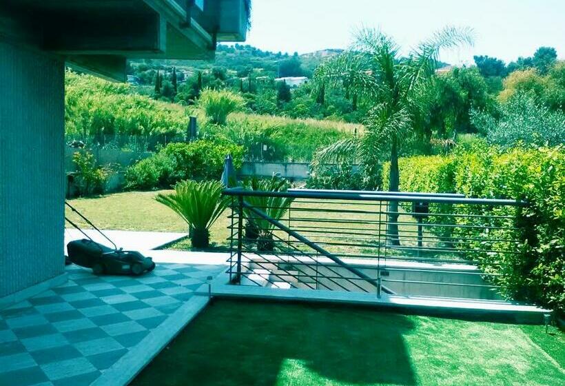 تختخواب و صبحانه Villa Angela