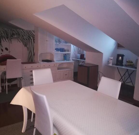 تختخواب و صبحانه Villa Magnolia Garda Lake