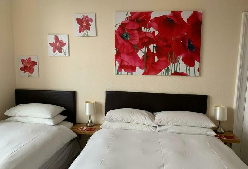 بنسيون Bouvrie Guest House