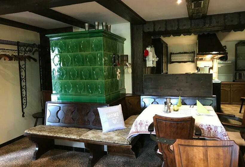 호스텔 Café   Pension Bernreutehof