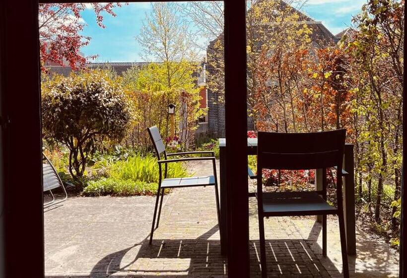 تختخواب و صبحانه Arthouse Dordrecht