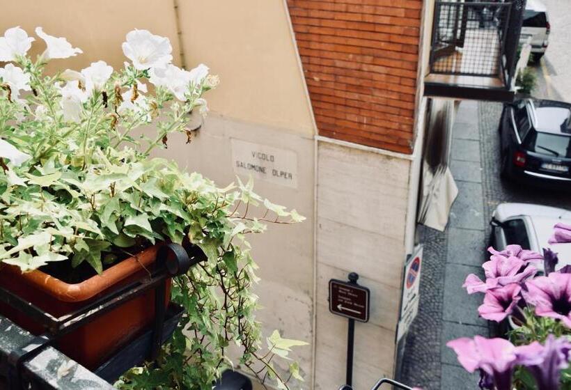 تختخواب و صبحانه Casa Cristina