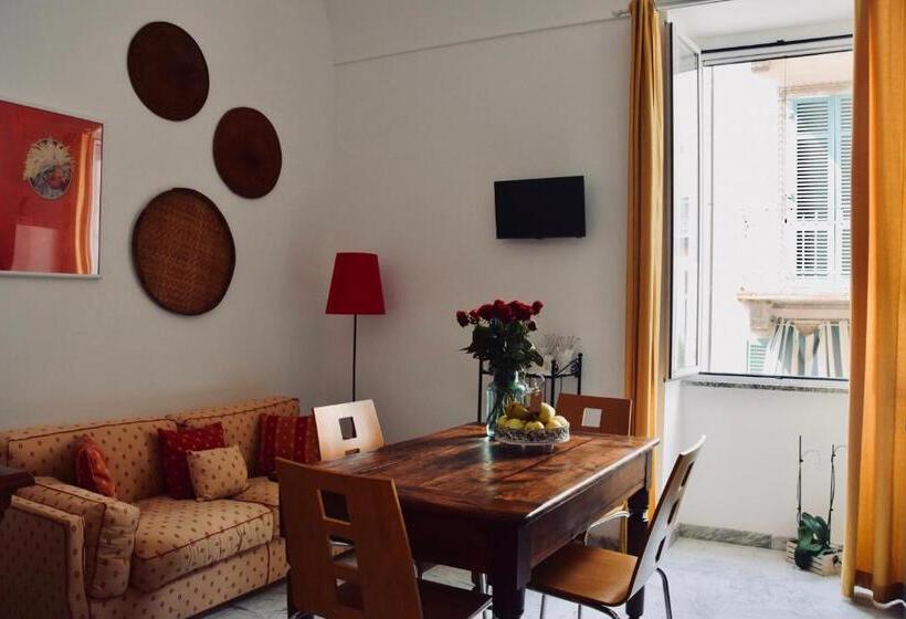 تختخواب و صبحانه Casa Cristina
