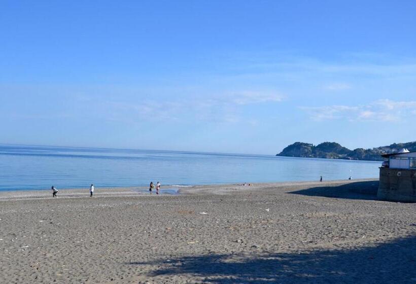 تختخواب و صبحانه I Tesori Del Mare