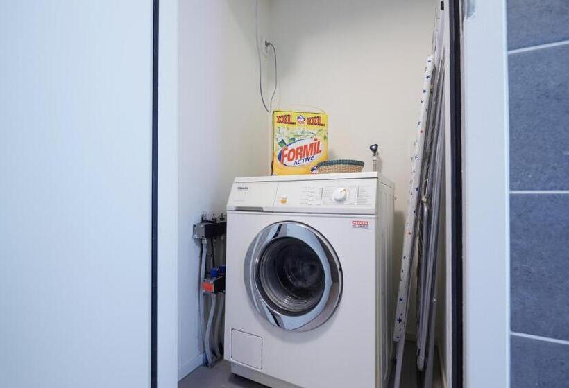 تختخواب و صبحانه Lake View Apartment Amsterdam