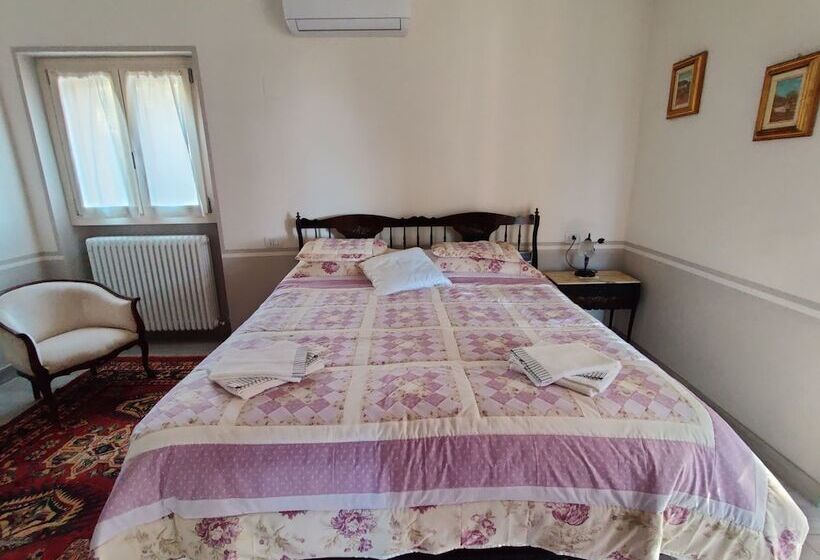 تختخواب و صبحانه Villa Laura