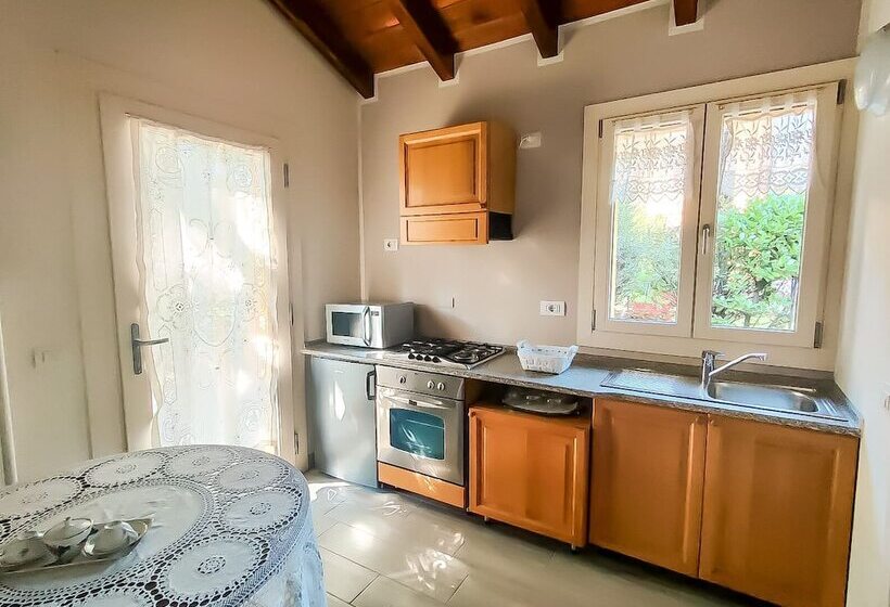 تختخواب و صبحانه Villa Laura