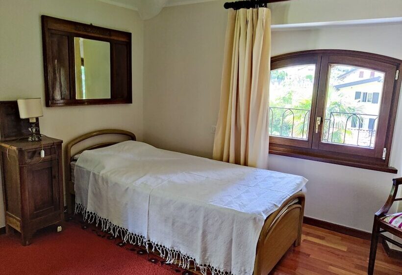 تختخواب و صبحانه Villa Laura