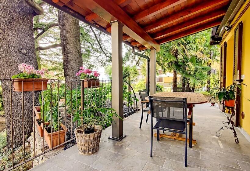 تختخواب و صبحانه Villa Laura