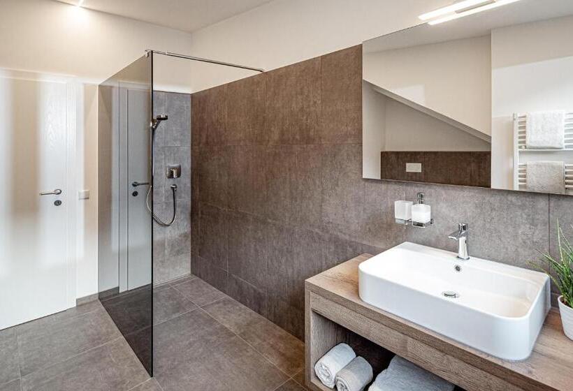 בית מלון כפרי Prälatenhof Wine & Apartments