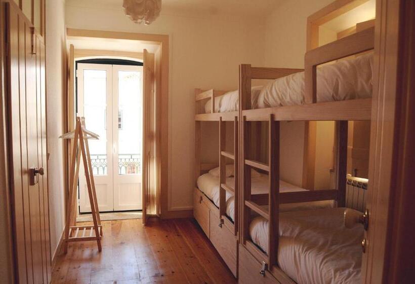 Origens Hostel