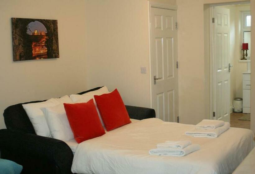 بنسيون Abbey Holiday Accommodation