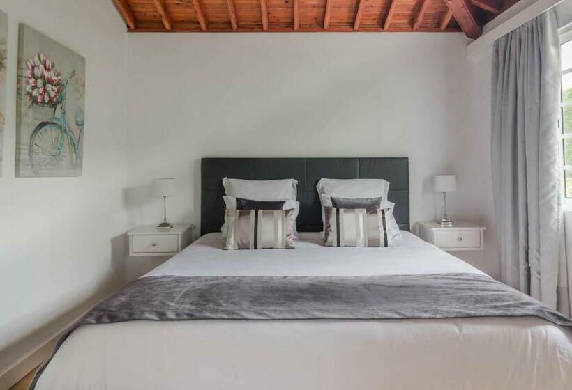 펜션 Terra Vivaz Ribeira Cottage