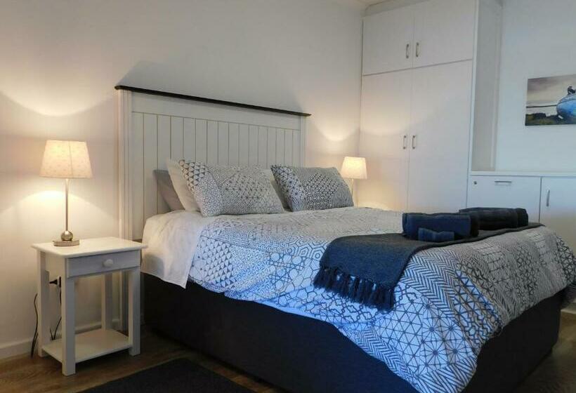 Пансион Rivertides Self Catering Guest House