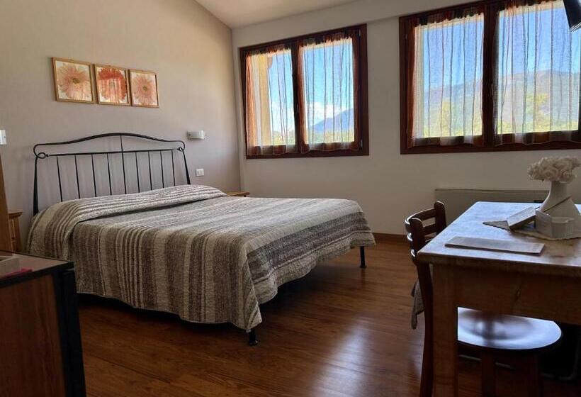 تختخواب و صبحانه Country House La Montagnola