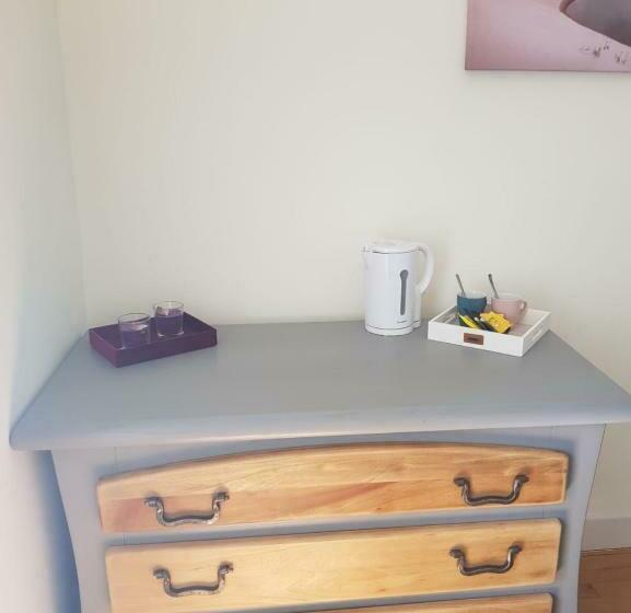 住宿加早餐  Maison D Hôtes La Pierre Pointue