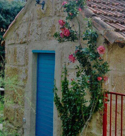 پانسیون Les Volets Bleus Provence