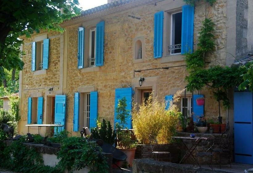 پانسیون Les Volets Bleus Provence