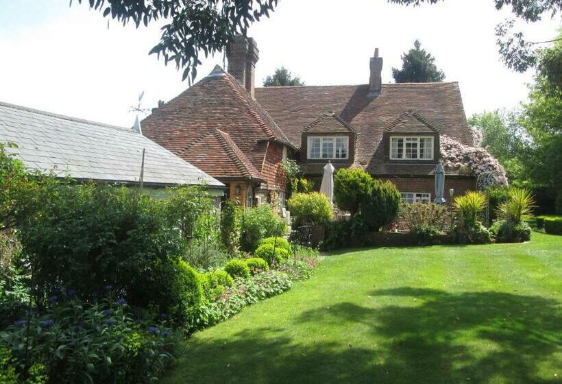 مبيت وإفطار Clayton Wickham Farmhouse