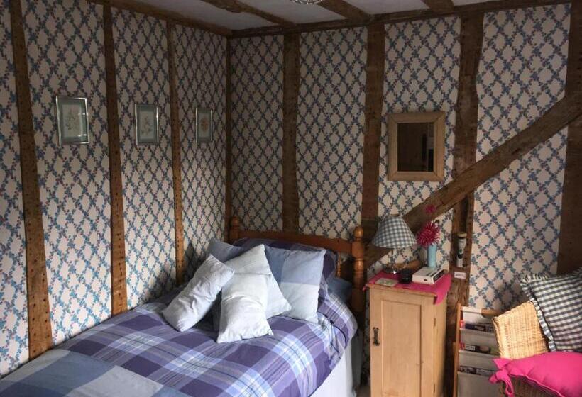 مبيت وإفطار Clayton Wickham Farmhouse