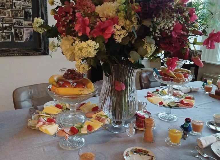 Bed And Breakfast Raapop