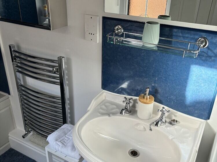 بنسيون Brooklands Guest House
