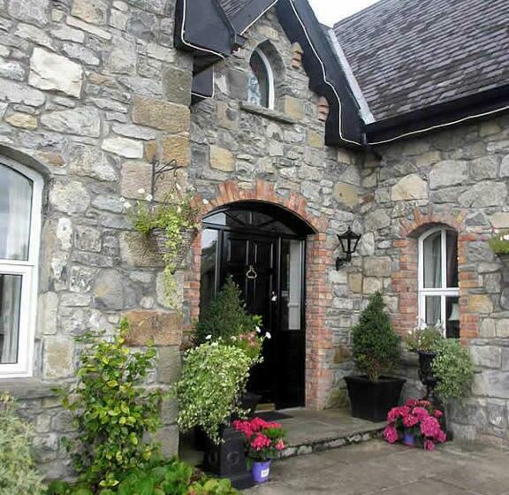 住宿加早餐  Drumhierney Lodge