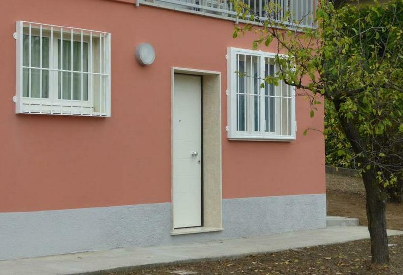 تختخواب و صبحانه La Casa Dei Nonni