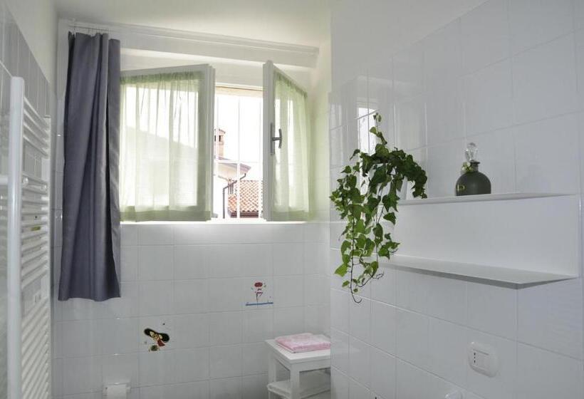 تختخواب و صبحانه La Casa Dei Nonni