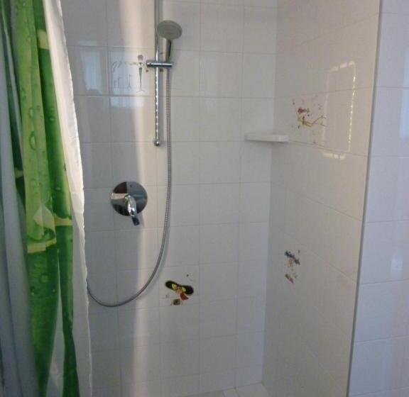 تختخواب و صبحانه La Casa Dei Nonni