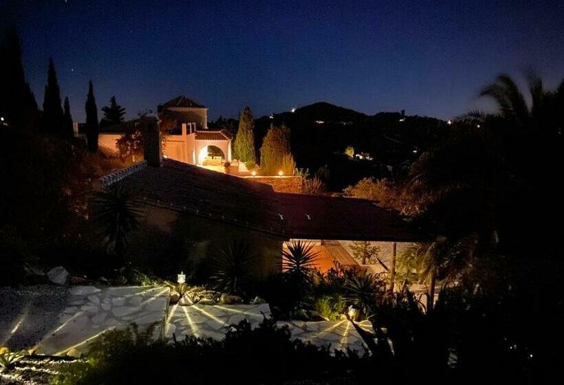 Casa B Bed & Breakfast, Adults Recommended