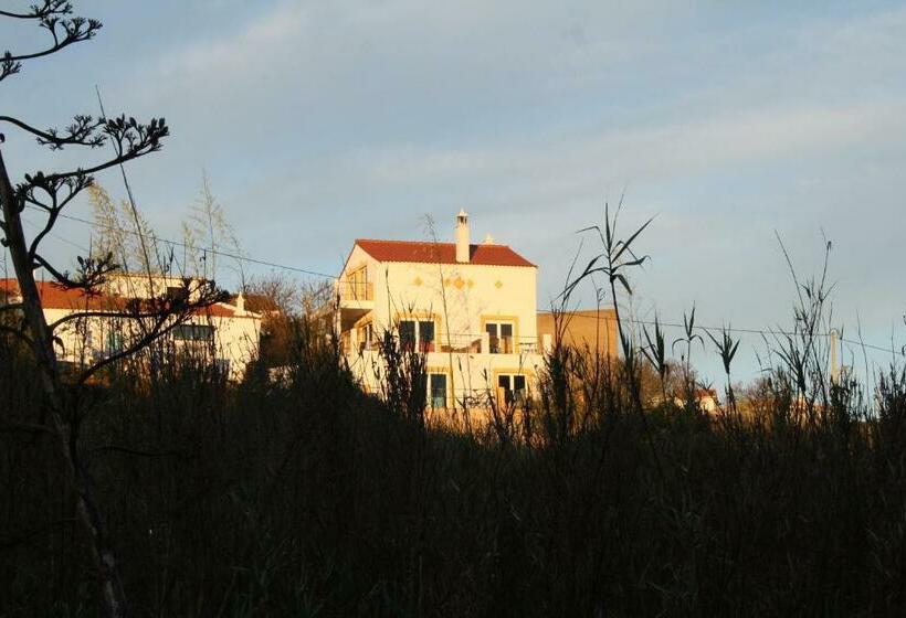 Hostel On The Hill