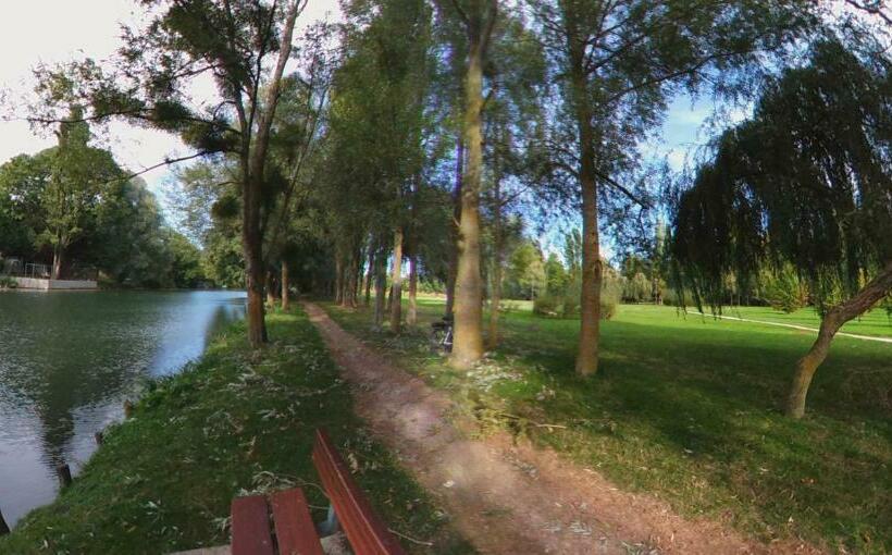 فندق Au Bon Coin