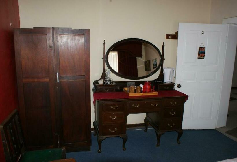 ペンション Ashtree Guesthouse