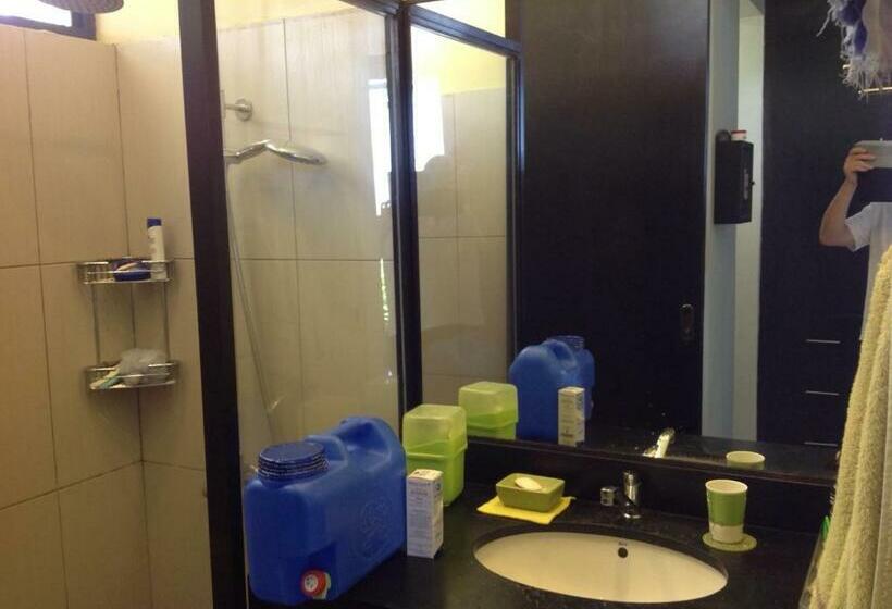 بنسيون Modern Room With Beautiful Pool