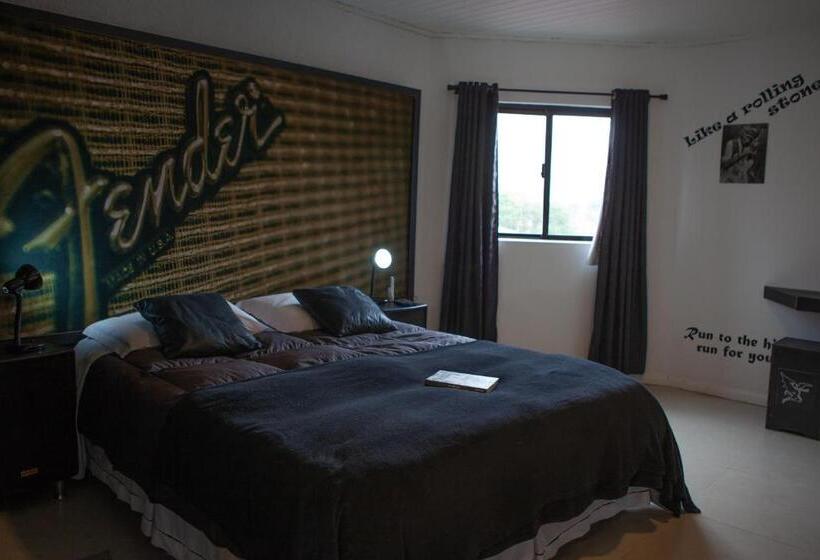 پانسیون Pousada Serra Azul