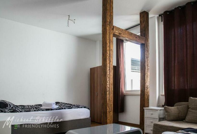 Пансион Smart And Happy Living Fürth