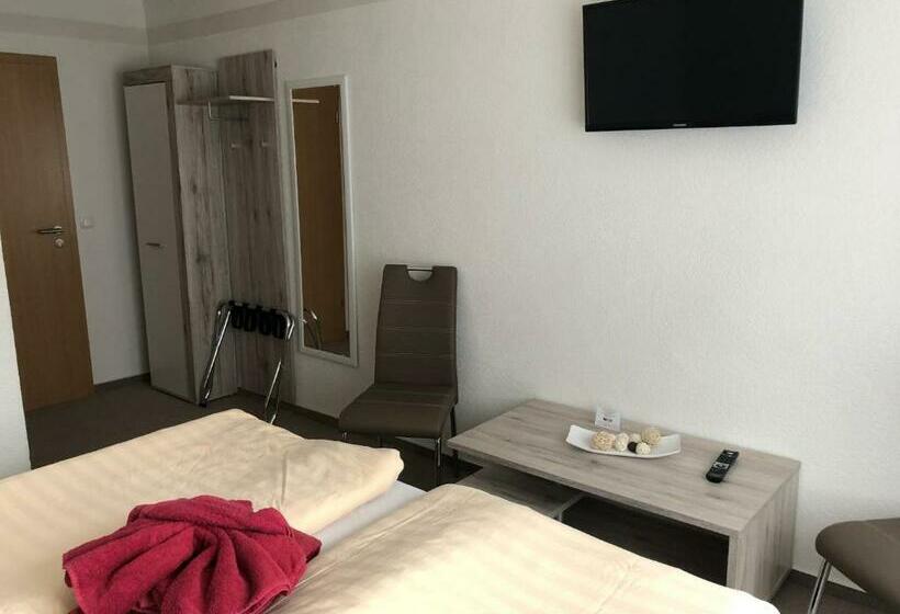 Pension & Gasthof Storchennest