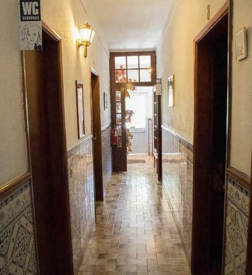 住宿加早餐  Alojamento Local Familiar