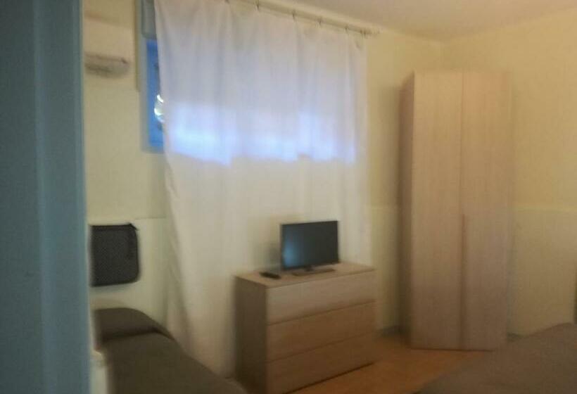 تختخواب و صبحانه Casa Tellina Lungomare Scogliera