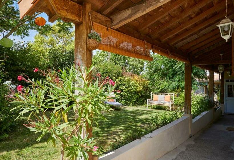 مبيت وإفطار Chambres D Hôtes De La Roche