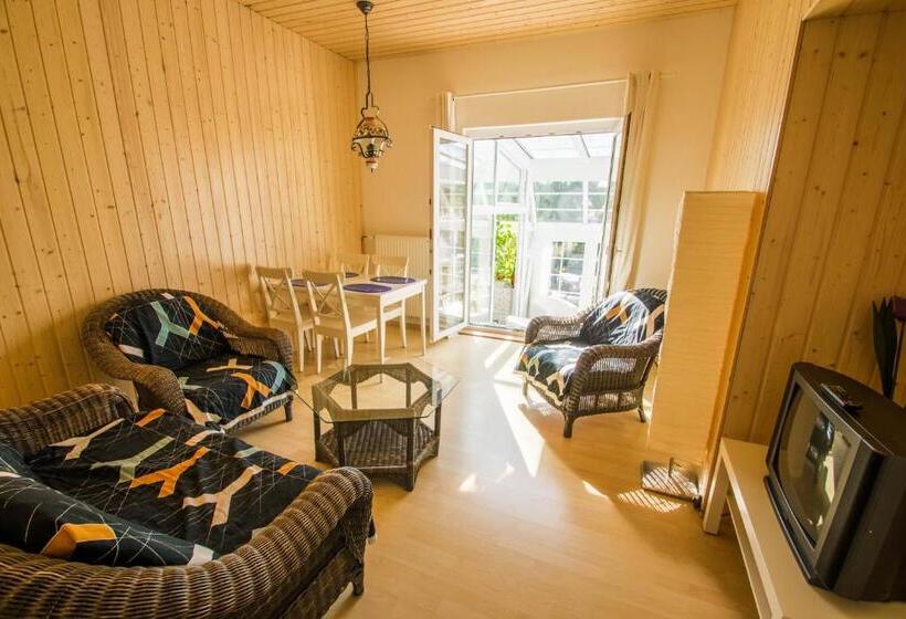 تختخواب و صبحانه Haus Waldwiese