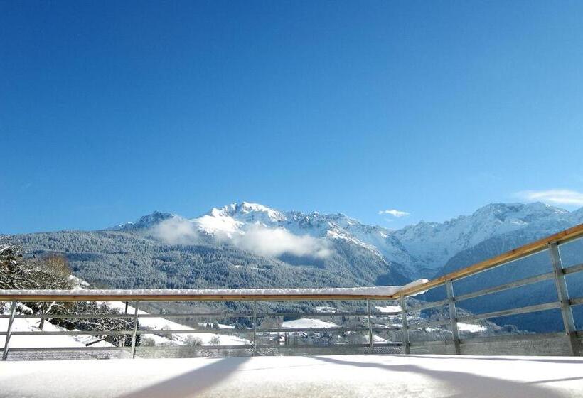 Пансион Gîte Le Cerf De Belledonne