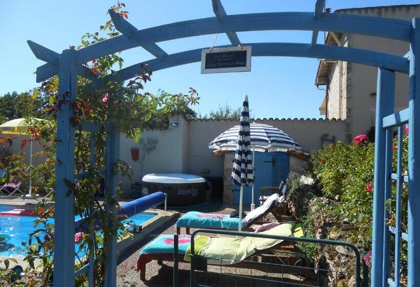 צימר Chat Noir Gite Et Chambre D Hotes