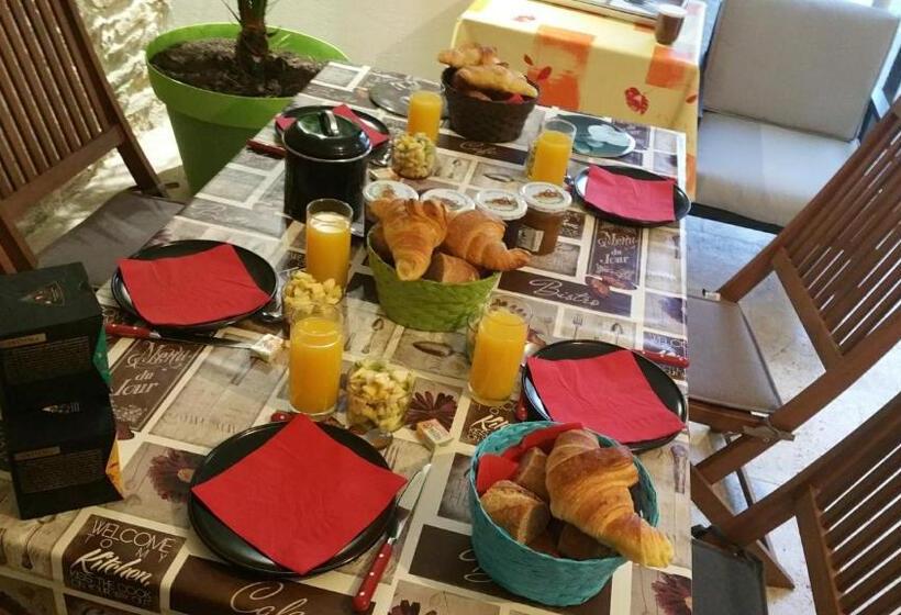 تختخواب و صبحانه Chez Laurence
